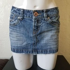 AÉROPOSTALE JEAN SKIRT SIZE 1/2